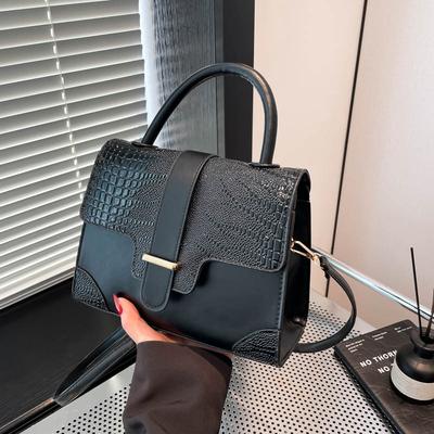 Ladies Bag Versatile New Fashion Handbag New Fashion Shoulder Messenger Bag 2025 Spring Small Square Bag