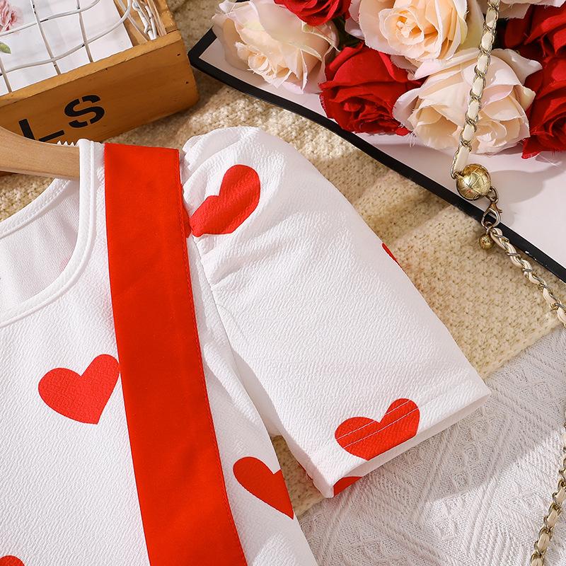 Girls' Fashion Set 2025 Summer Children's Sweet Love Short-sleeved Top with Suspenders Skirt Set
