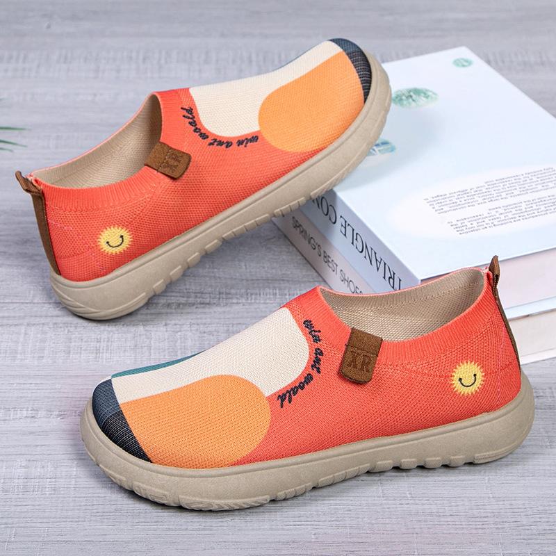 Mom Lazy Casual Shoes Breathable Loafers Beijing Flying Weaving Painted Travel Fashion One Pedal Women's Shoes