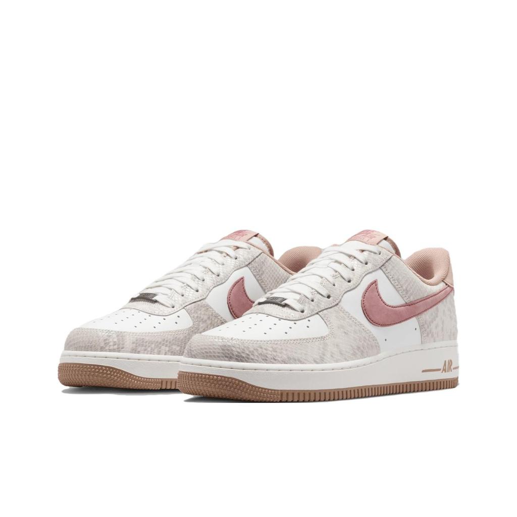 Nike Air Force 1 07 LV8 Pacchetto Serpente - Canyon Rust Sneakers da Uomo Bianco Summit-White Vela HF2898-100
