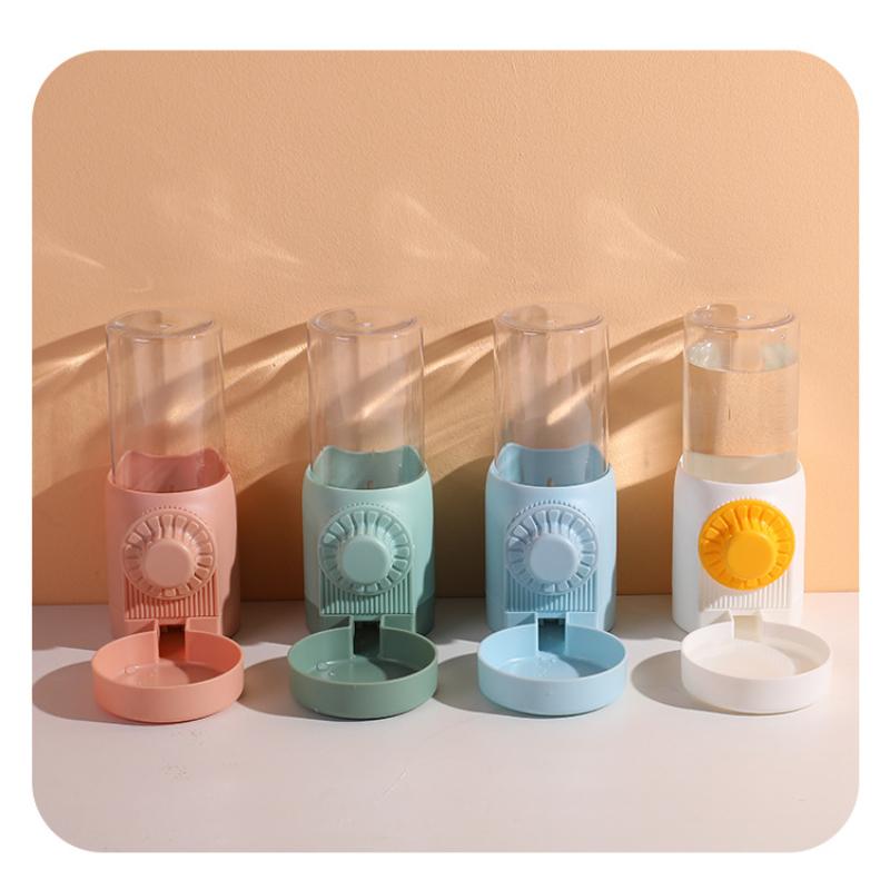 1ks Závěsný dávkovač vody pro domácí mazlíčky Kočičí miska na vodu Závěsná konvice Odolný proti nárazům Dávkovač vody pro psy Dávkovač vody s nevlhčícím okrajem