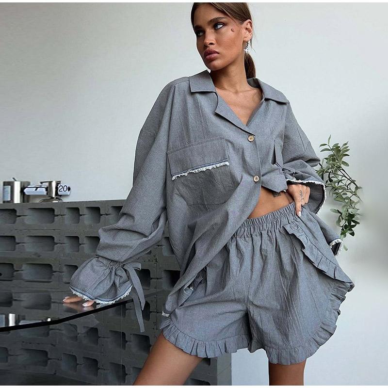 

Новий ранньовесняний елітний домашній одяг, однотонний набір жіночих костюмів із сорочкою та шортами, повсякденне модне вбрання з двох частин L білий