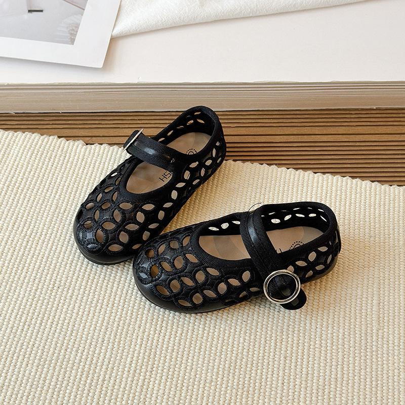

Girls Vintage Hollow Strap Sandals2026New Spring/Summer Shallow-Soled Baby Shoes, French Style Ultra-Soft Ballet Shoes 28 чорний