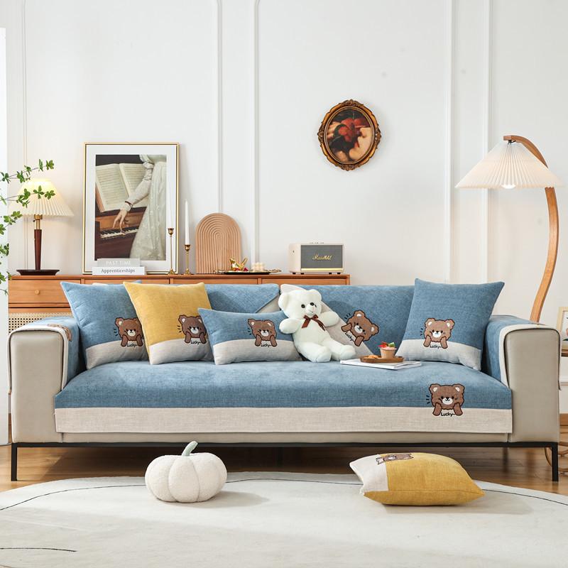 

Чехол для подушки из шенилла с вышитым рисунком в стиле мультфильма, стойкий к царапинам и нескользящий, для кресел 70x70cm 1pc