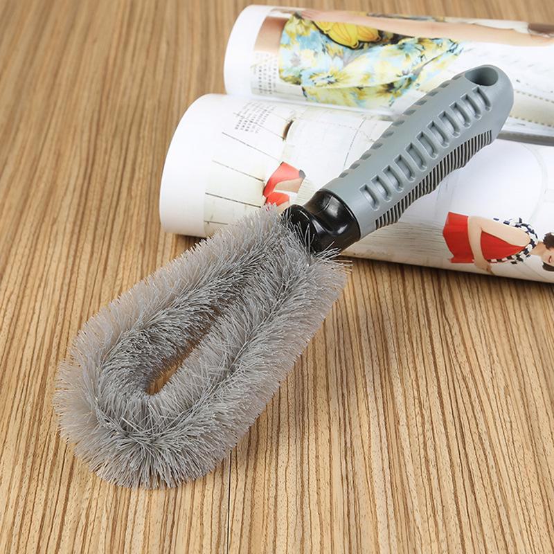 

«Щетка с мягкой щетиной для чистки шин и колес» Conventional straight brush
