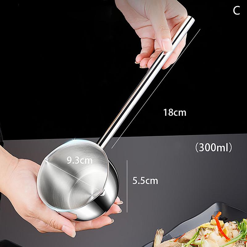 300ml Multifunktionell Oljesked i Rostfritt Stål med Långt Skaft Skållningsskydd Het Oljepanna Kökssked för Matlagning