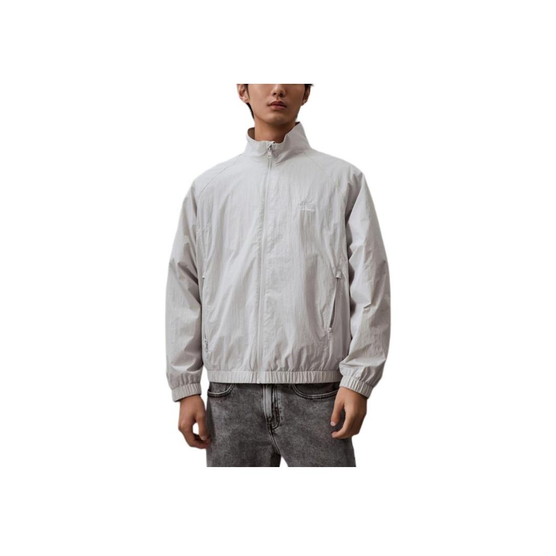 

Calvin Klein Однотонная повседневная простая вышитая куртка с длинным рукавом и воротником-стойкой, мужская куртка Galaxy-Gray J325905-PC8 XXL