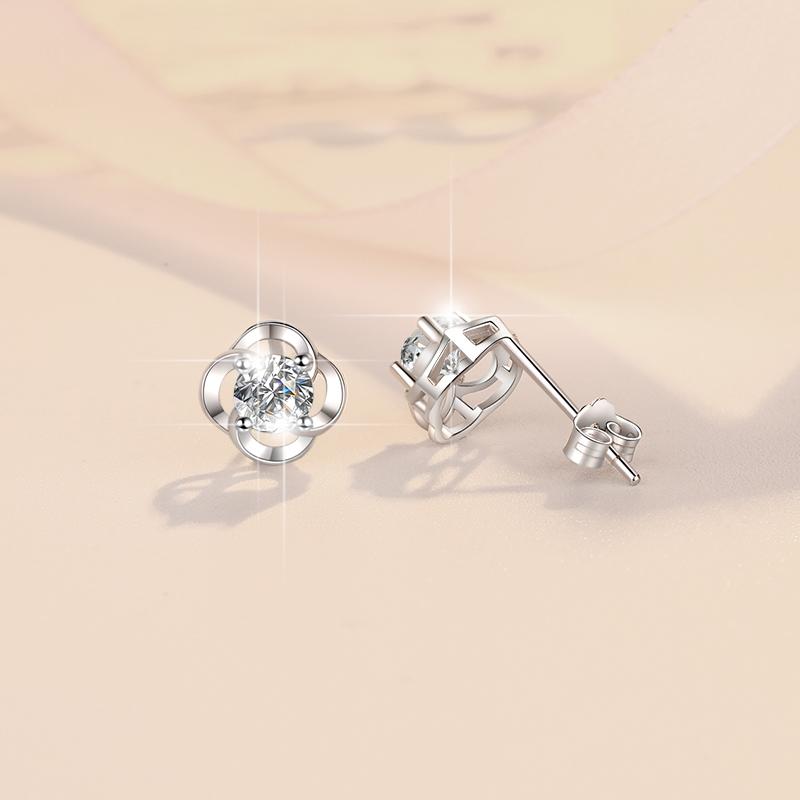 Fine Jewelry Flower Shape With GRA Certified 0.5CT Round Cut VVS1 Moissanite S925 Sterling Silver Studs Earrings of Women Gift