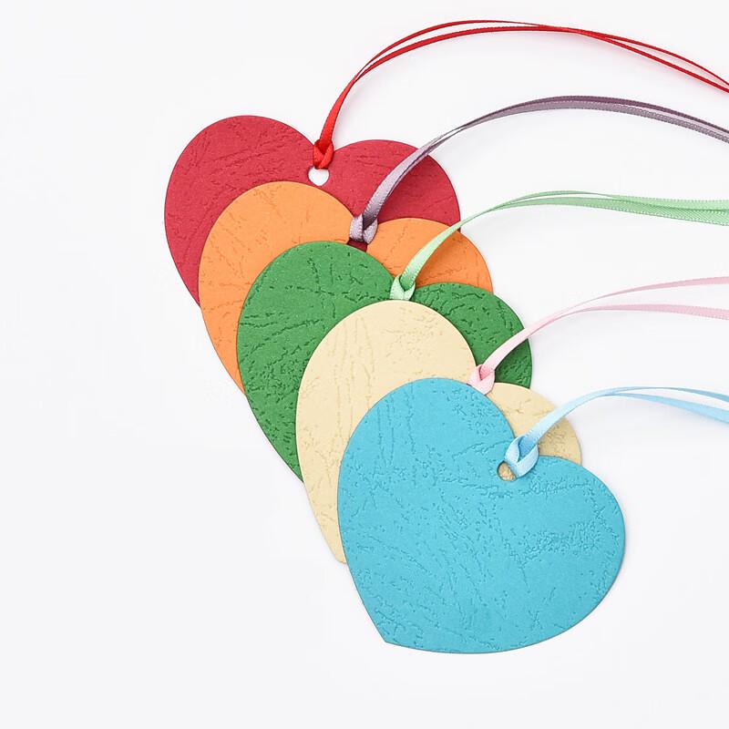 DIY Heart-shaped Greeting Cards with Ribbon