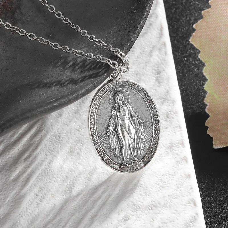 Exquisite Zircon Catholic Virgin Mary of Guadalupe Medal Necklace Women's Fashion Good Luck Amulet Jewelry