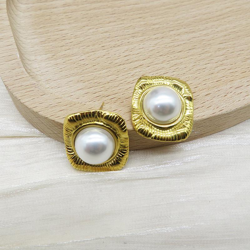 18K Barock-Perlen-Ohrstecker: Retro Edelstahl, Vielseitiges High-End-Design für Frauen