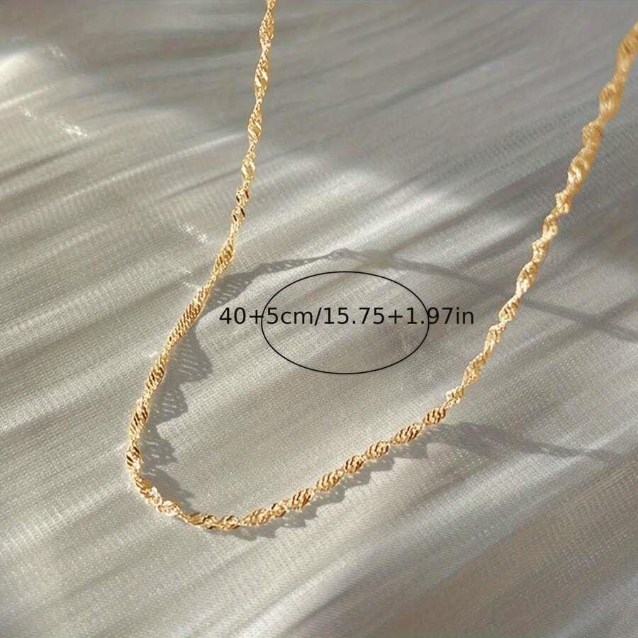 Women's European & American Minimalist Twist & Water Wave Chain Necklace