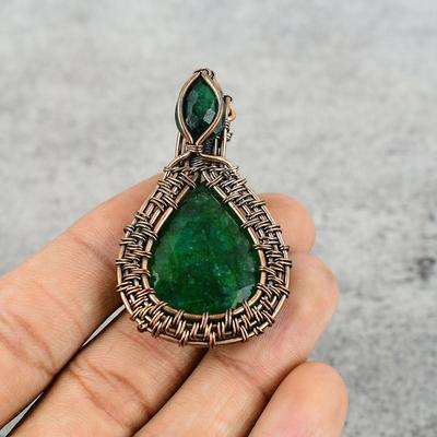 Pendentif de bijoux faits à la main en fil de cuivre pur avec pierres précieuses émeraude
