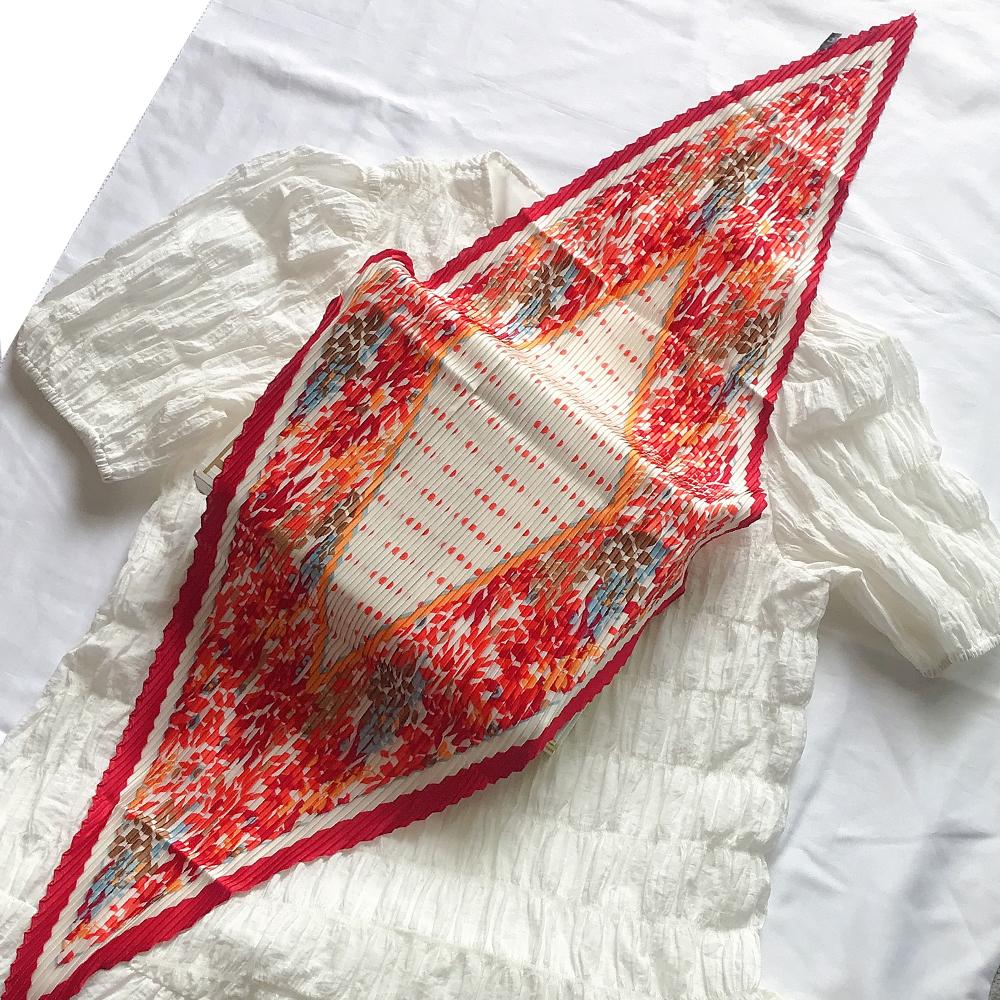 NEU Mode Plissiert Bedruckt Damen Halstuch Schals Vintage 70CM Quadratischer Plissierter Schal Für Damen Sommer Knitter Damen Schals