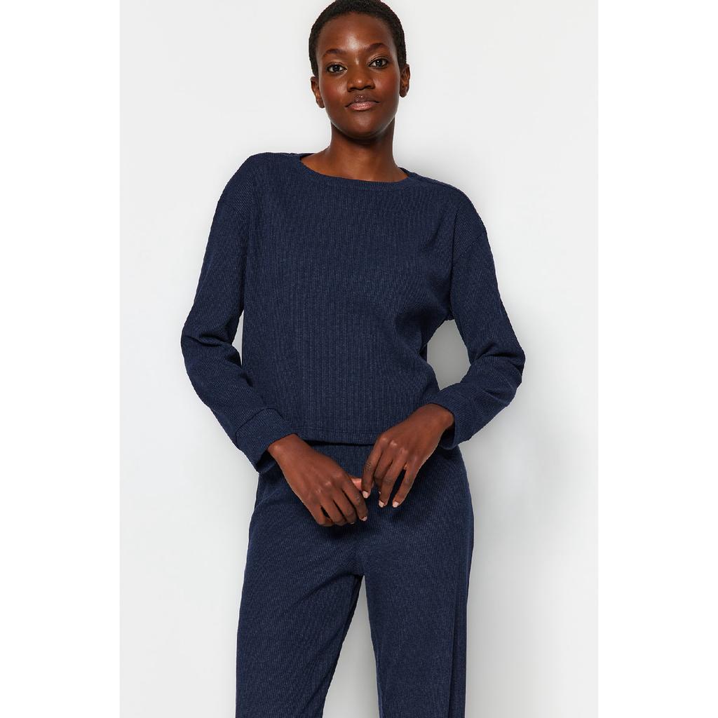 Svart strikket pyjamassett med ledning Thmaw21pt0009