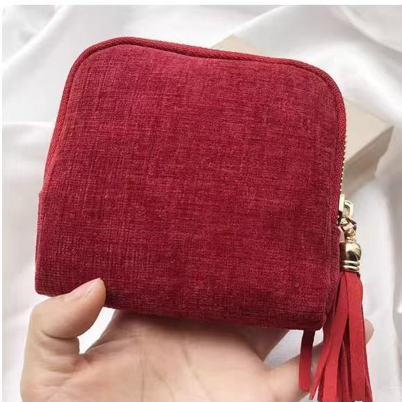 

Premium Velvet Jewelry Storage Bag Luxury Organizer Pouch For Bracelets Rings Cultural Relics Handmade Exquisite Gift Box For Jewelry Lovers темно-червоний колір