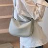 Simple and fashionable bag women's 2025 new Korean version versatile shoulder underarm bag niche high-end dumpling bag messenger bag