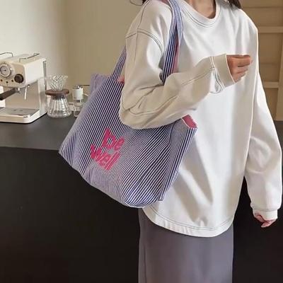 Striped Tote Bag For Women Large Capacity Shoulder Bag Two-sides Reversible Hand Bag Traveling And Shopping Underarm Bag AVE