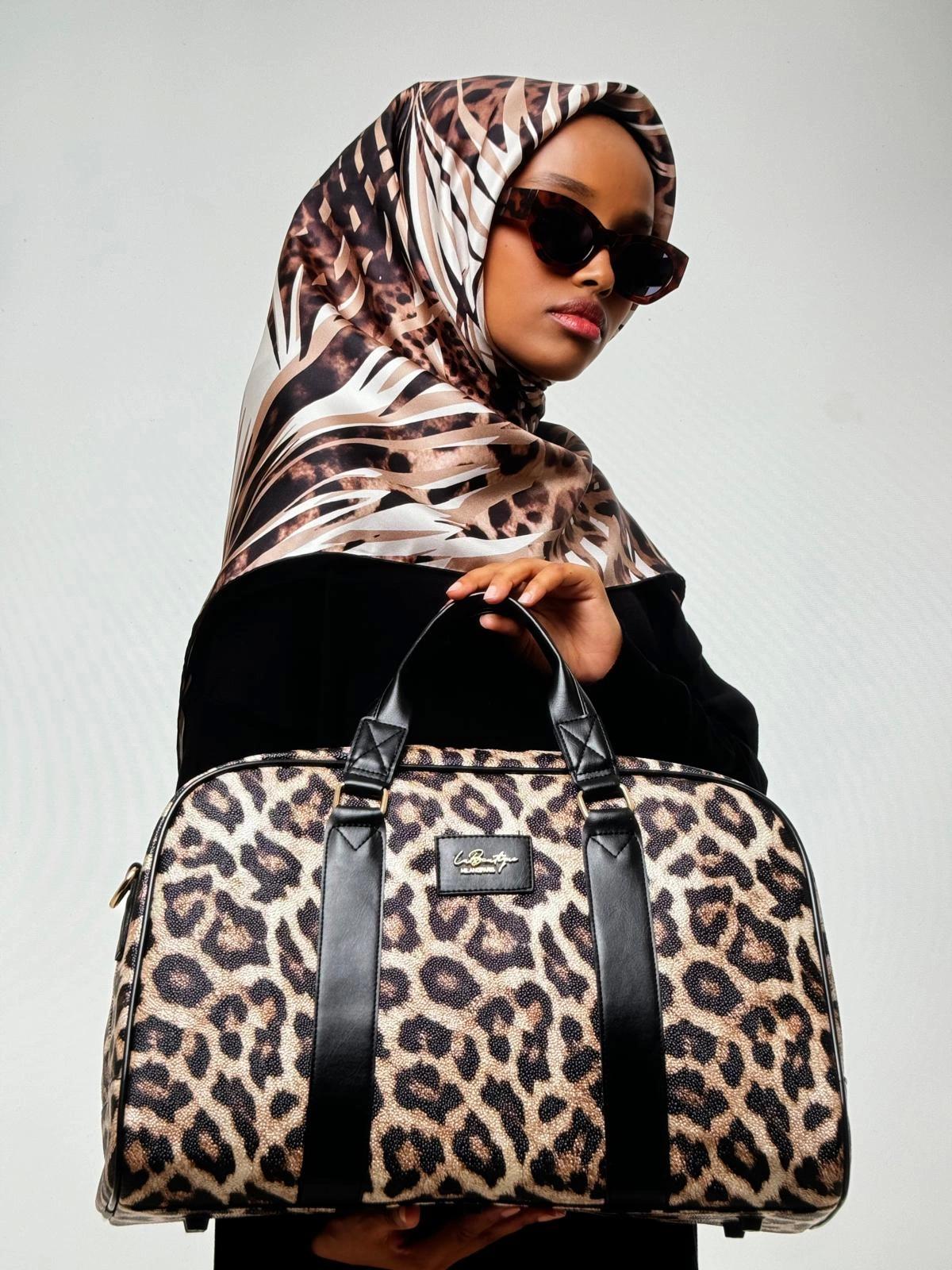 

Lb Çanta-5103 Leopar Seyahat Çantası