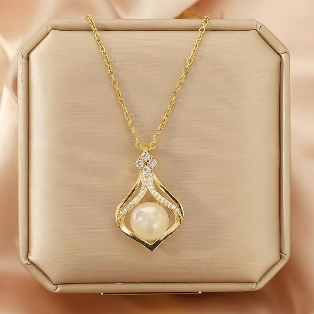 1pcsThe spot new style elegant mermaid necklace collarbone chain temperament woman light luxury high-grade pendant cool wind nec