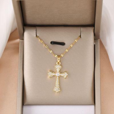 Titanium Steel Cross Luxury Temperament Gorgeous Full Of Diamonds Necklace Ladies Hundred Matching Collarbone Chain Titanium Steel Necklace