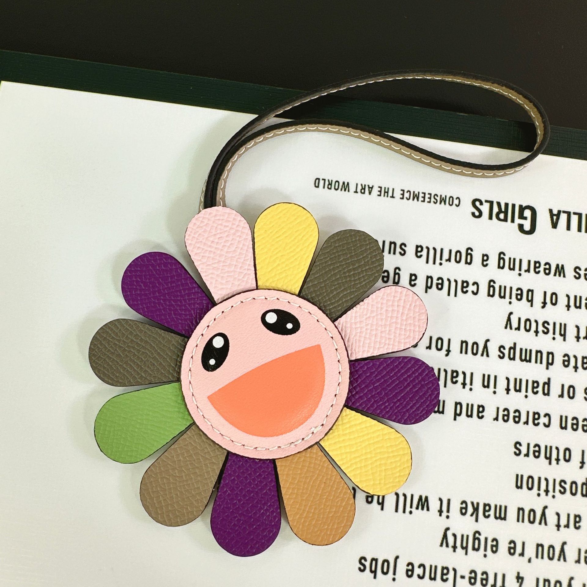 Sunflower bag pendant leather rainbow smiley face sunflower car pendant personality cute colorful flower pendant