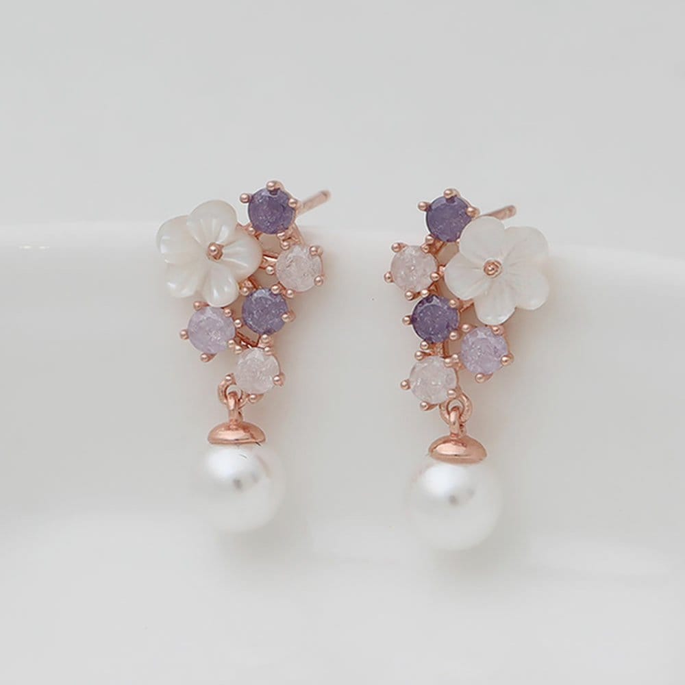 [Merry-Grin] Bouquet Pearl Earrings (Choose 1)
