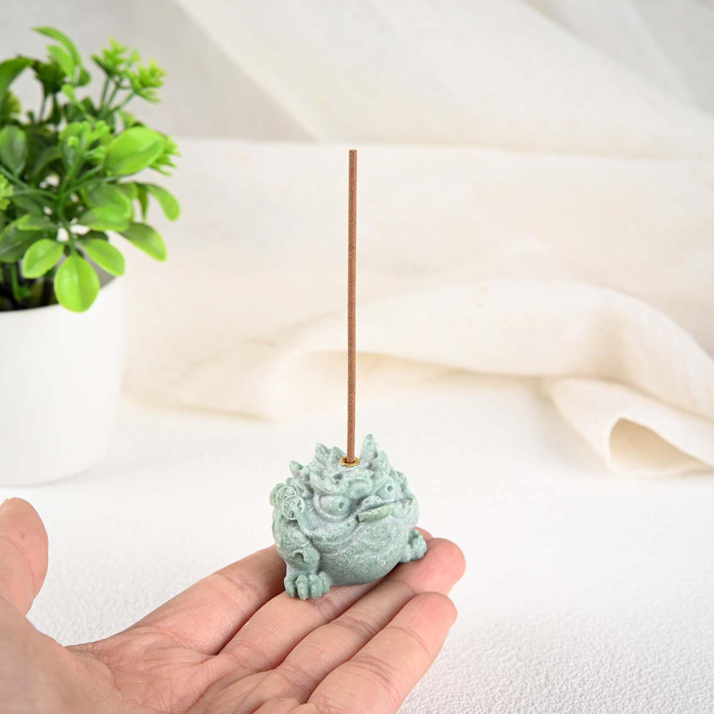 Blue Stone Golden Toad Incense Burner: Wealth-Attracting Home Zen Holder for Tea Ceremony & Decor.