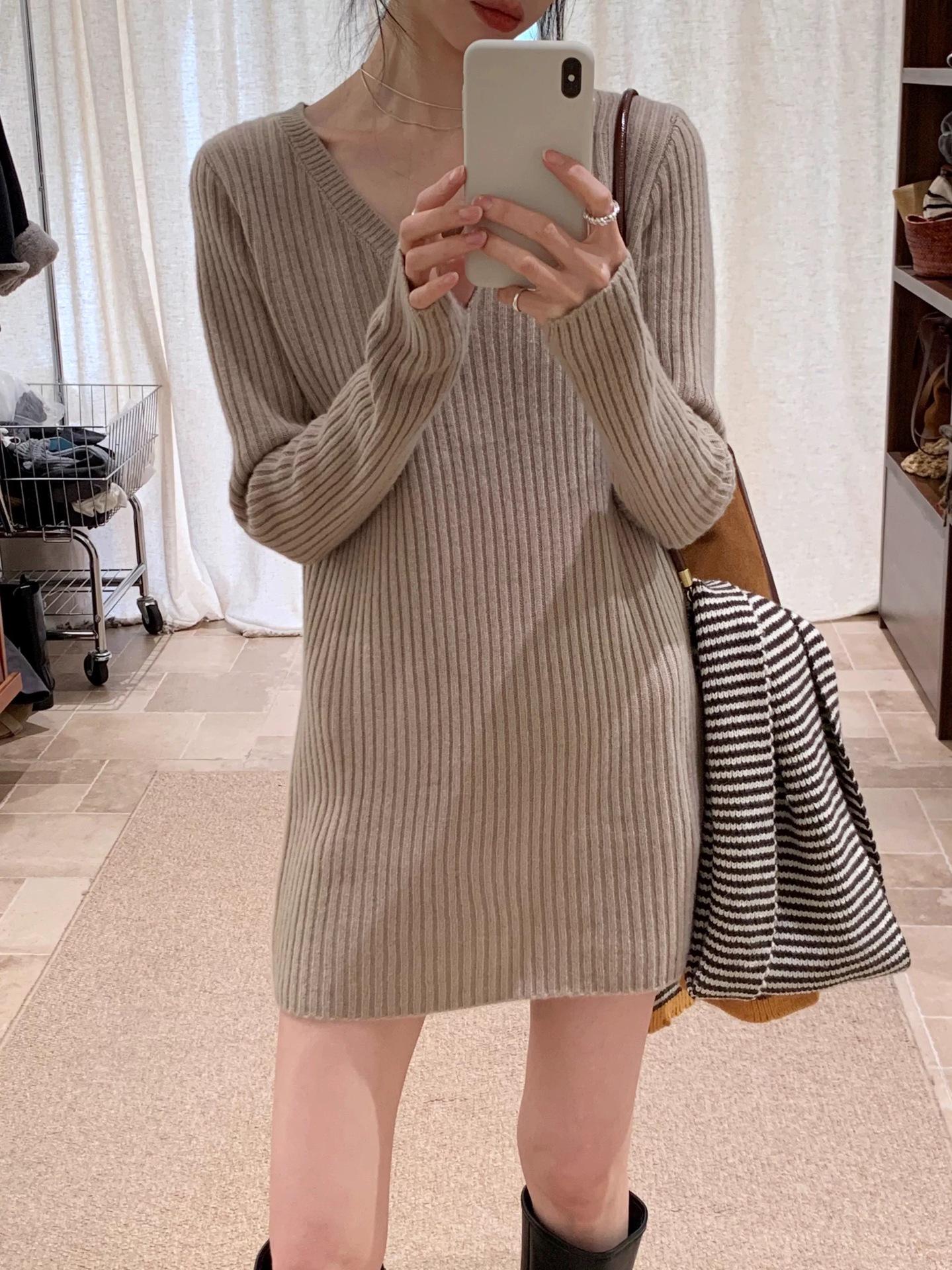 Simple V-Neck Knit Dress - Women s Slimming Mid-Length Wool for Autumn Winter One Size хаки
