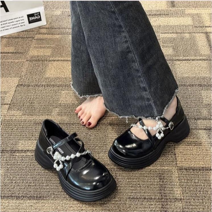 Thick Soled Mary Jane Shoes for Women 2024 New Sweet Buckle Loafers Pearl Chain Round Toe Platform Dress Lolita Shoes Pumps