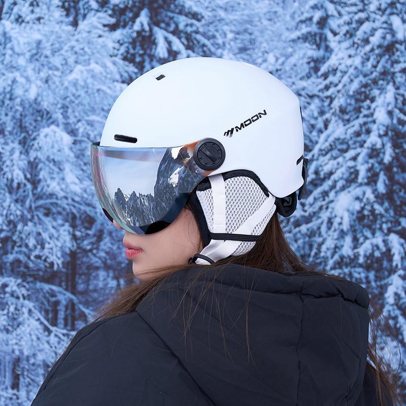 Unisex Skihelm mit Skibrille: Asiatische Passform, Stoßfest, Integrierte Formgebung für Rad- und Bergsicherheit