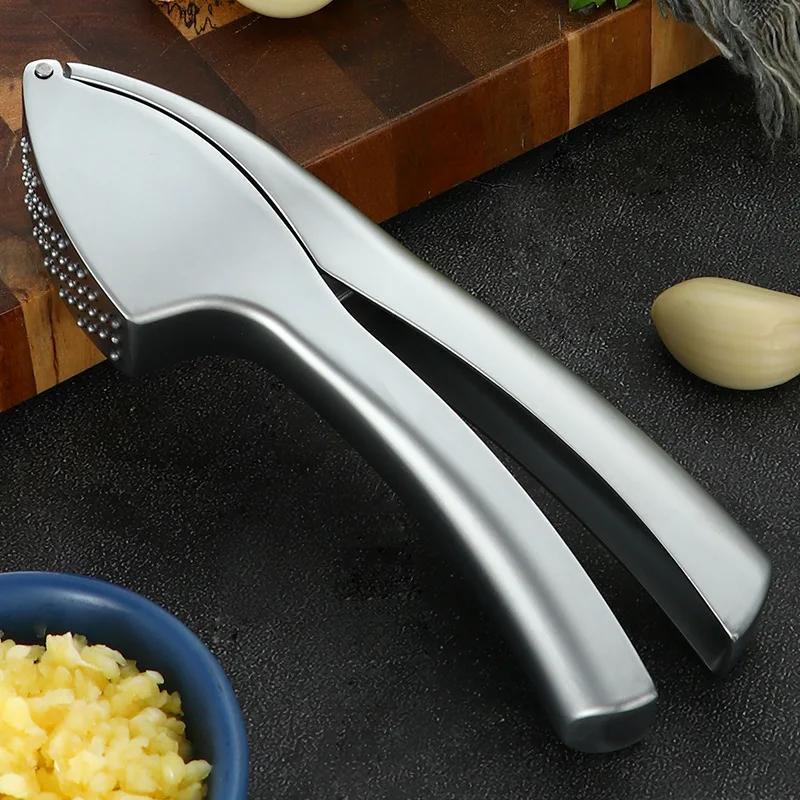 Garlic Press Crusher Mincer with Sturdy Construction Professional Food Grade Rust proof Easy Squeeze and Clean