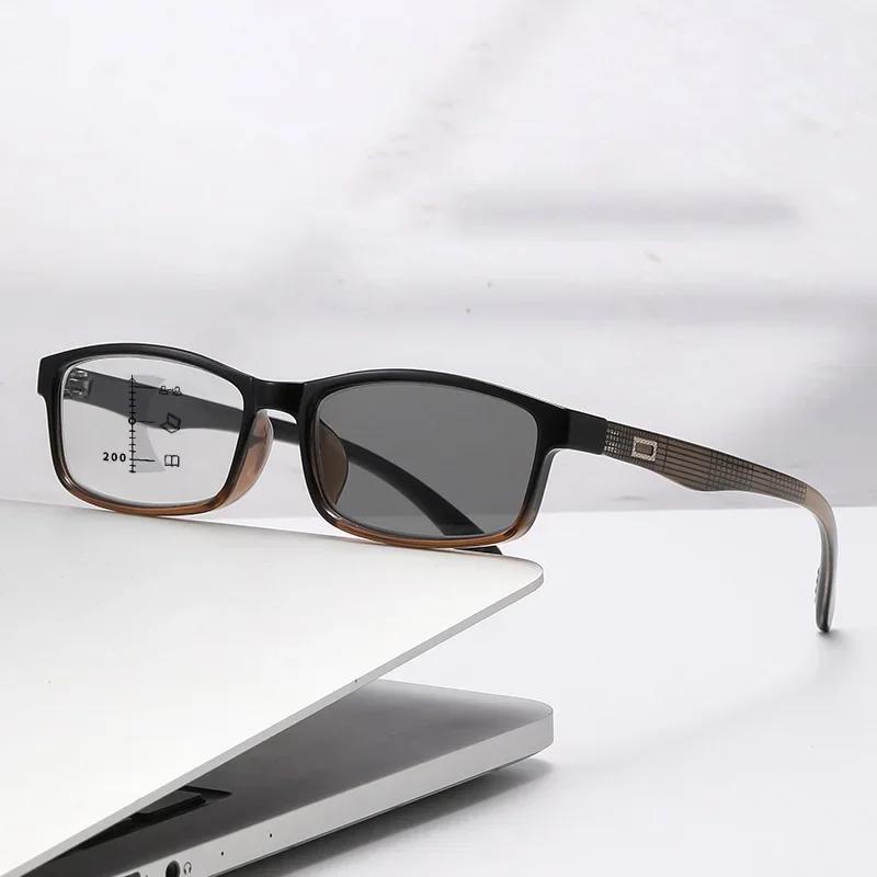 Men Women Retro Pochromic Reading Glasses Vintage Color Changing Multifocal Eyewear Unisex Square Frame Presbyopic Glasses