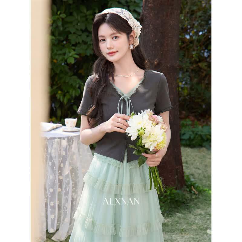 Lu Xiangnan Design Women s V-neck Slim Fake Two-piece Short Sleeve T-Shirt S