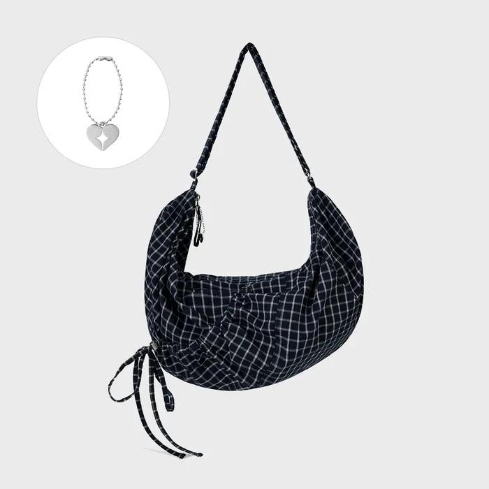 [Worn by Sakura and Hoshi] LASSIE BAG - CHECK NAVY