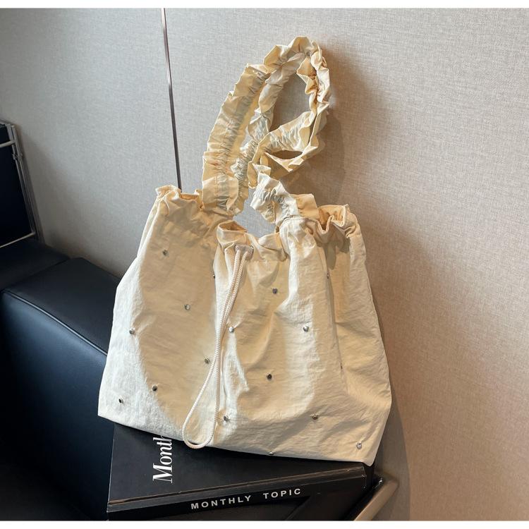 Small Fresh Literary Canvas Bag Women's 2025 Summer New Trendy Korean Version Pleated Shoulder Bag Large Capacity Tote Bag