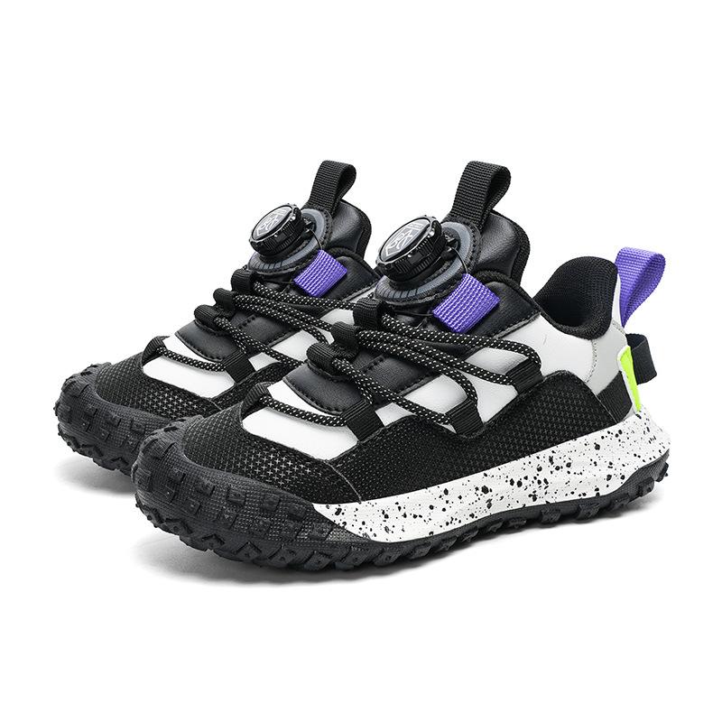 Children's autumn and winter sports shoes 2025 boys' fashion velvet thermal shoes medium and older children's and girls' outdoor running shoes
