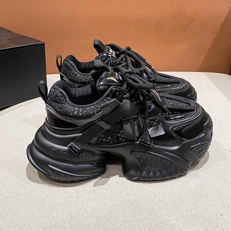 Women's Autumn and Winter Soft-soled Dad Shoes Lightweight Thick-soled Height-enhancing Casual Sports Shoes