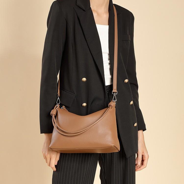 First Layer Cowhide Underarm Tote Bag Women'S Spring And Summer Simple Commuting Large Capacity Shoulder Messenger Bag Dumpling Bag