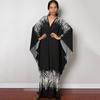 Handgemachter schwarzer & roter floraler langer Strand-Überwurf-Kimono für Damen