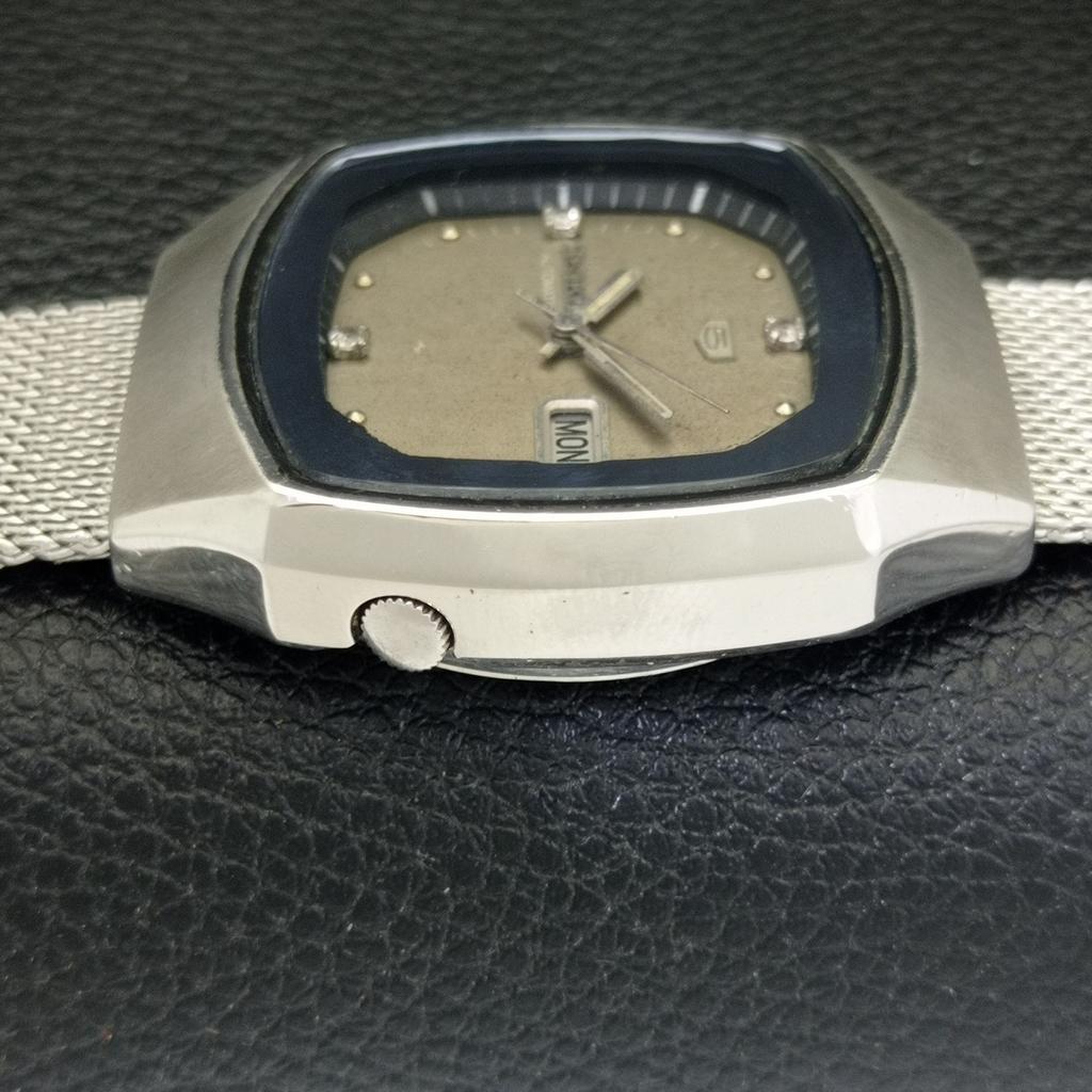 JAPAN VINTAGE SEIKO 5 AUTOMATIC 7009A MENS ORIGINAL DIAL WATCH a702115-5 R208-a702115