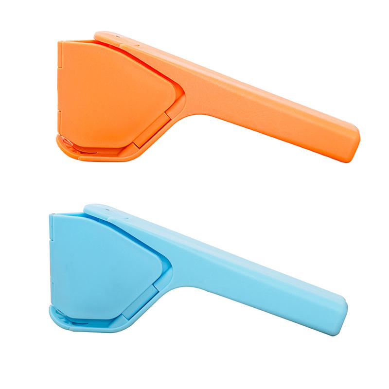 Max Juice Extraction Lemon Lime Squeezer Easy To Use Flat Lemon Squeezer With Leverage Squeezer With Built In Strainer