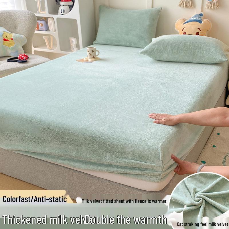Autumn Winter Flannel Fitted Sheet: Non-slip Coral Fleece Bedspread & Mattress Cover