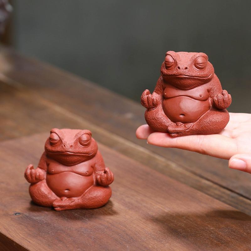 Purple Sand Tea Pet Ornament Buddhist Three-legged Golden Toad Sculpture Accessories Tea Set Can Be Raised