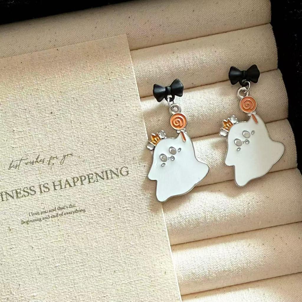 Unique Halloween Earrings: European and American Design with Pumpkins, Bats, and Devils