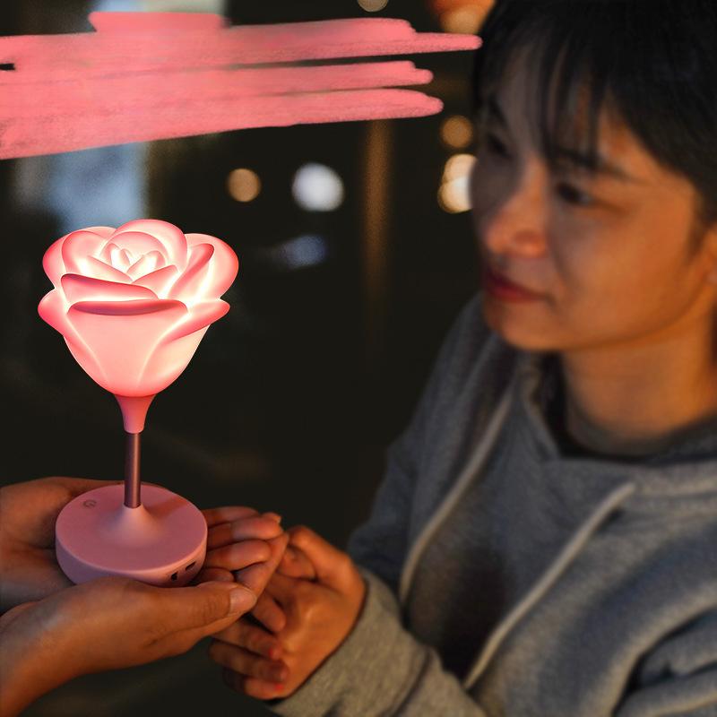 1 szt. Romantyczna Atmosfera Róża Lampka Nocna Ładowanie USB Dotykowe Trójstopniowe Ściemnianie LED Kwiatowa Lampka Nocna Prezent dla Ukochanego
