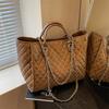 Hot Selling New Quilted Pattern Shoulder Bag Large Capacity Solid Color Tote Bags Fashi Chain Design Casual Ladies Handbag