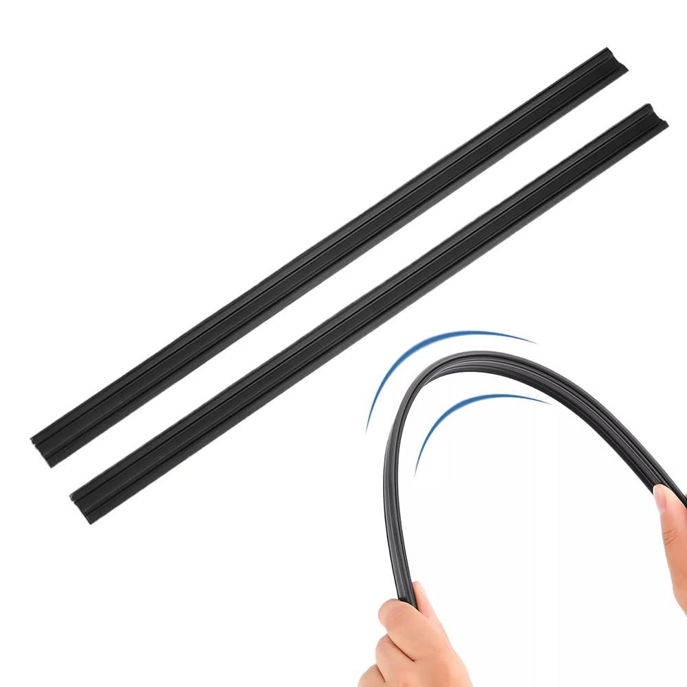 Usuń plamy tymi 2 sztukami wycieraczek bocznych szyb samochodowych. Każda ma 15,75 cala.