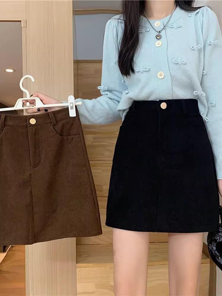 2023 Autumn/Winter Women's High Waist Corduroy Retro A-Line Skirt - Slim, Anti-Exposure, Korean Style