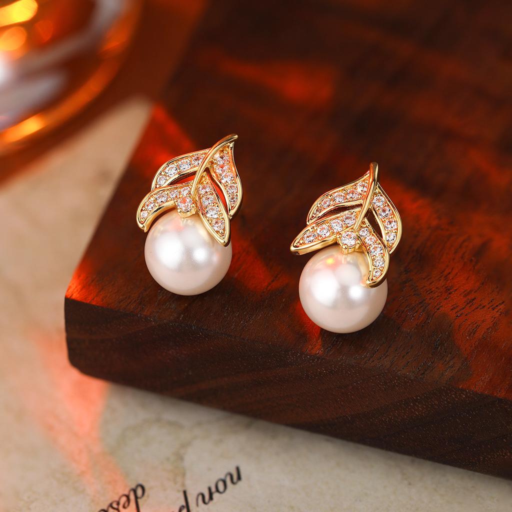 Premium Pearl Stud Earrings S925 Silver Needle Elegant Exquisite Earrings Retro Temperament Versatile Earrings